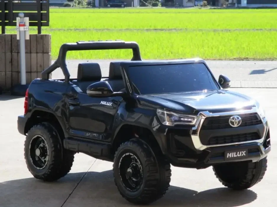 Дитячий електромобіль на акумуляторі Джип Toyota Hilux M 4919 на радіокеруванні Чорний автопофарбування, фото 1
