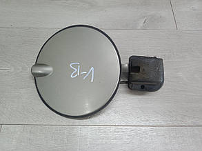 Лючок бензобака Opel Vectra B.