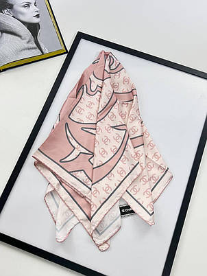 Шовкова брендова хустка Chanel Троянда 90*90 см пудровий ручна обробка краю, фото 1