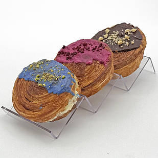 Підставка для донатів і нью-йоркерів, акрилова, на 3 штуки, 100×290×40 мм, прозора