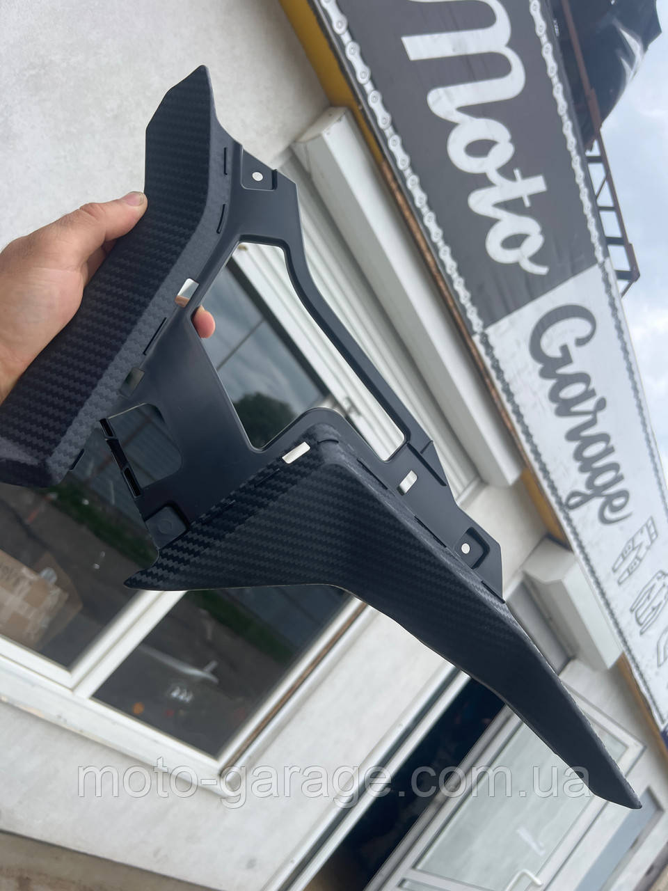 Пластик бічний (центральний) Geon CR6s, Правий, внутрішній,, фото 1