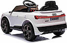 Дитяча акумуляторна машинка Audi SQ8 Біла, фото 2
