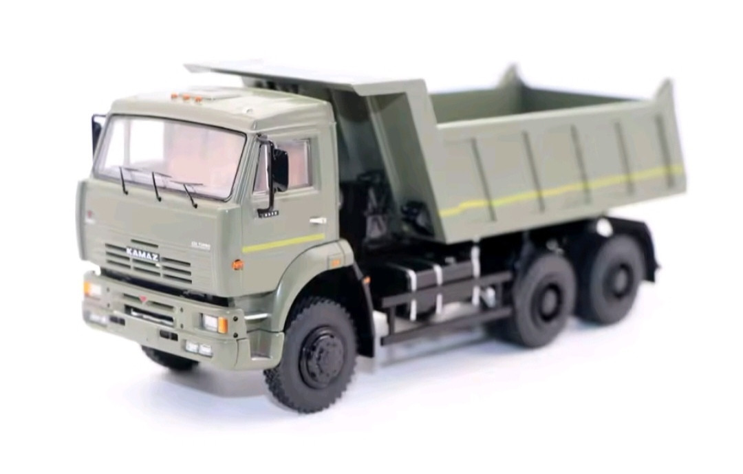 Модель вантажівки Самоскид КАМАЗ-6522 військовий | SSM, фото 1