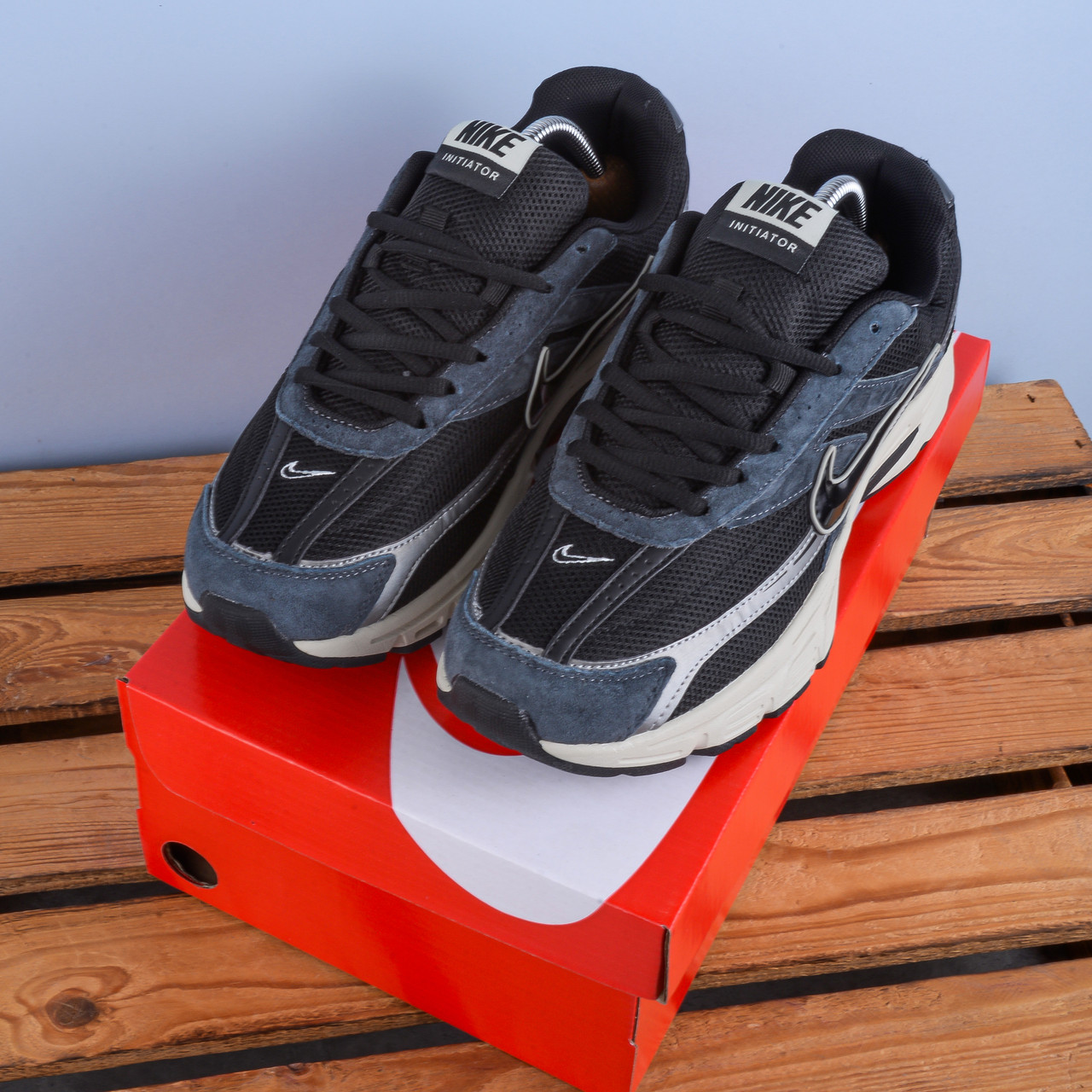 Чоловічі Кросівки Nike Initiator сірі з чорним, фото 1