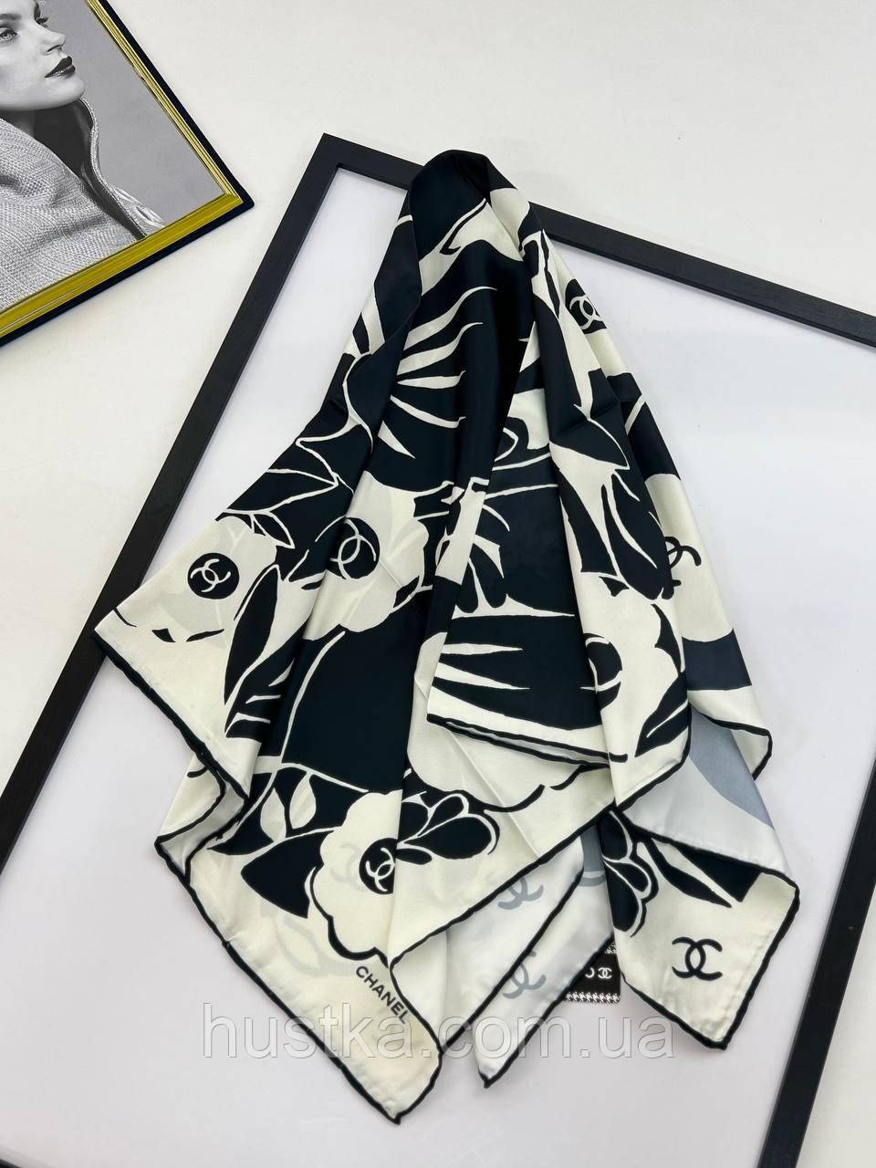 Шовкова брендова хустка Chanel  90*90 см ручна обробка краю