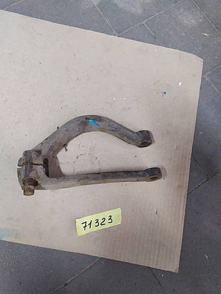 Кріплення амортизатора на Honda Civic Shuttle 1995-2000 000071323