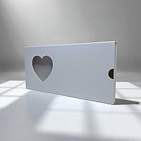 Коробка-футляр для шоколаду з вікном "Серце" (160х80х15мм.) біла