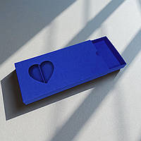 Коробка-футляр для шоколаду з вікном "Серце" (160х80х15мм.) синя