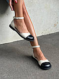 Босоніжки жіночі шкіряні молочні з чорним носком, фото 2