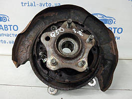 Цапфа задня права зі ступицею Infiniti