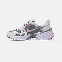 Жіночі кросівки Nike V2K Runtekk Grey White Pink | Сучасний міський стиль, фото 3