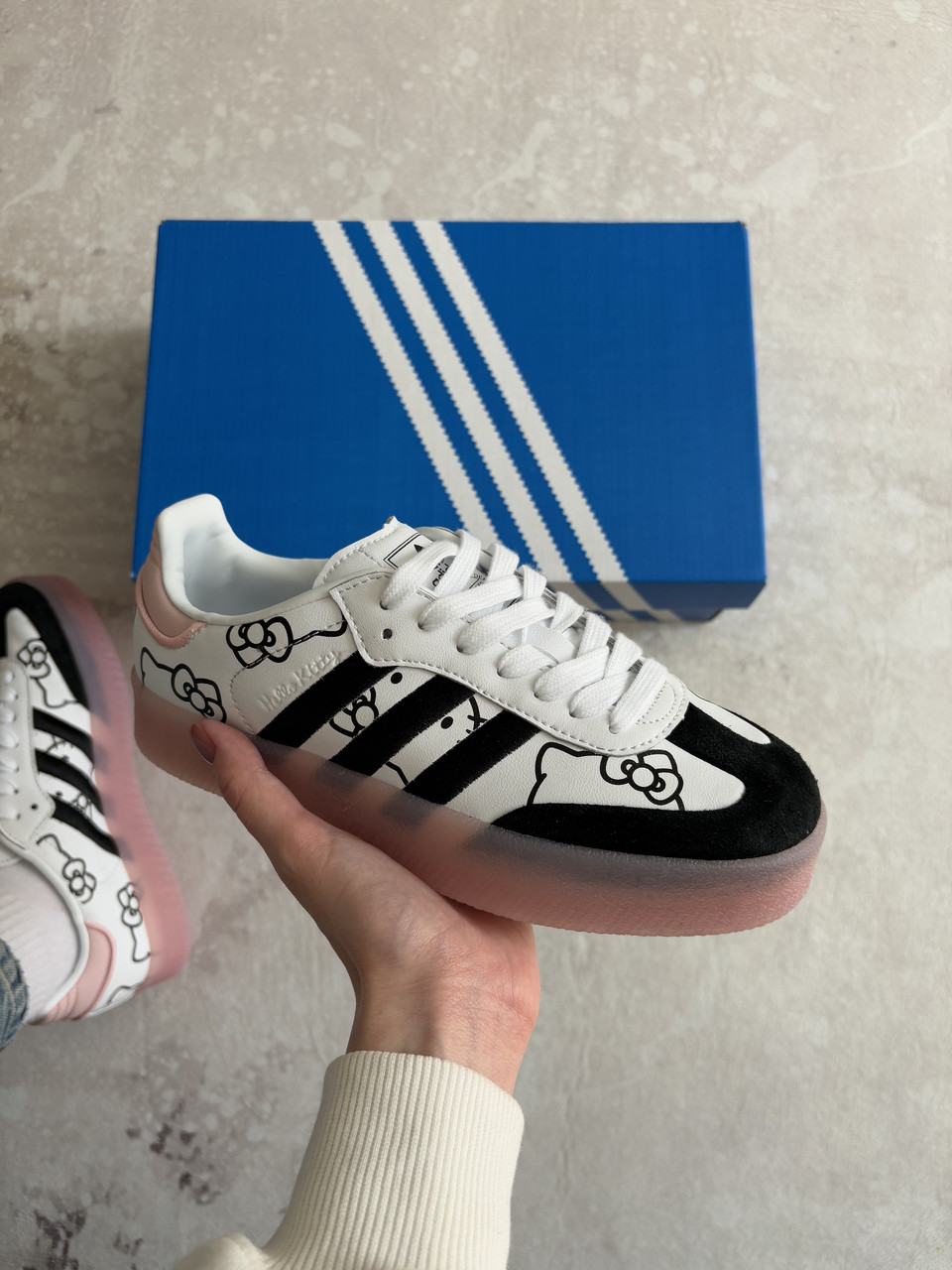 Жіночі кросівки Adidas Samba Hello Kitty (Білі) Кеди Адідас Самба повсякденні шкіра замша демісезон, фото 1