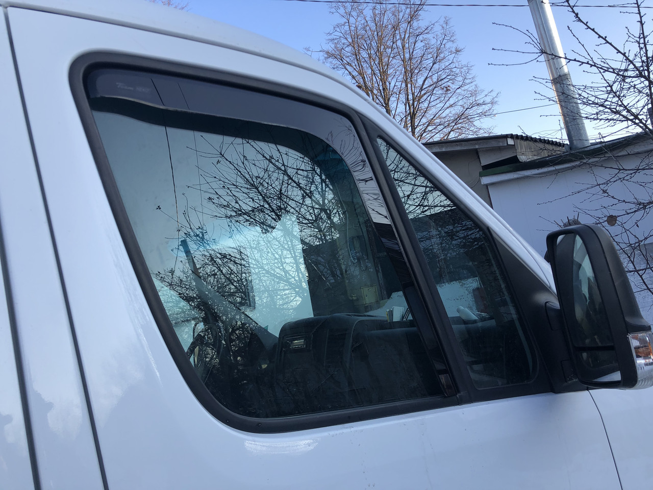 Дефлектори вікон (вітровики) Mercedes Sprinter 2006-2017/ VW Crafter 2D (вст 2шт) (HEKO), фото 1