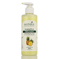 Біо Ананас Біотик Bio Pineapple Face Cleanser Biotique 200 мл Гель для вмивання для жирної шкіри