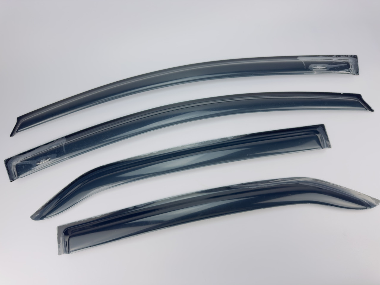 Вітровики для Toyota Yaris 2006-2011 Sedan (HIC) T62, фото 1