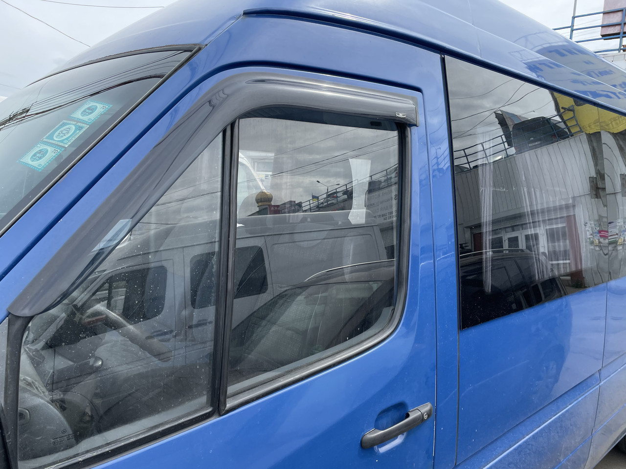 Вітровики для Mercedes Sprinter 1996-2006 (на скотче) (HIC) MB28, фото 1