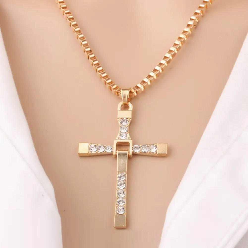 Кулон підвіска хрест Домініка Торетто в золотому кольорі з ланцюжком із фільму форсаж, фото 1