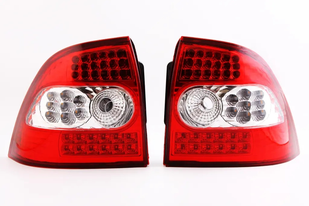 Ліхтар ВАЗ 2170 тюнінг червоний/білий діодний "LED" (2 шт.), фото 1