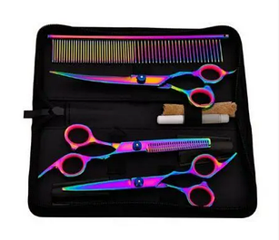 Інструменти та аксесуари для стрижки — ножиці, набори, пеньюари