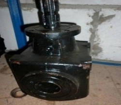 Редуктор фрези Bomet