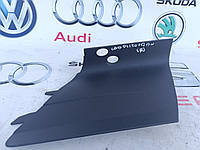 Накладка центральної консолі права Volkswagen Touran/Caddy 2003-2010 1T0863074