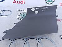 Накладка центральної консолі права Volkswagen Touran/Caddy 2003-2010 1T1863074