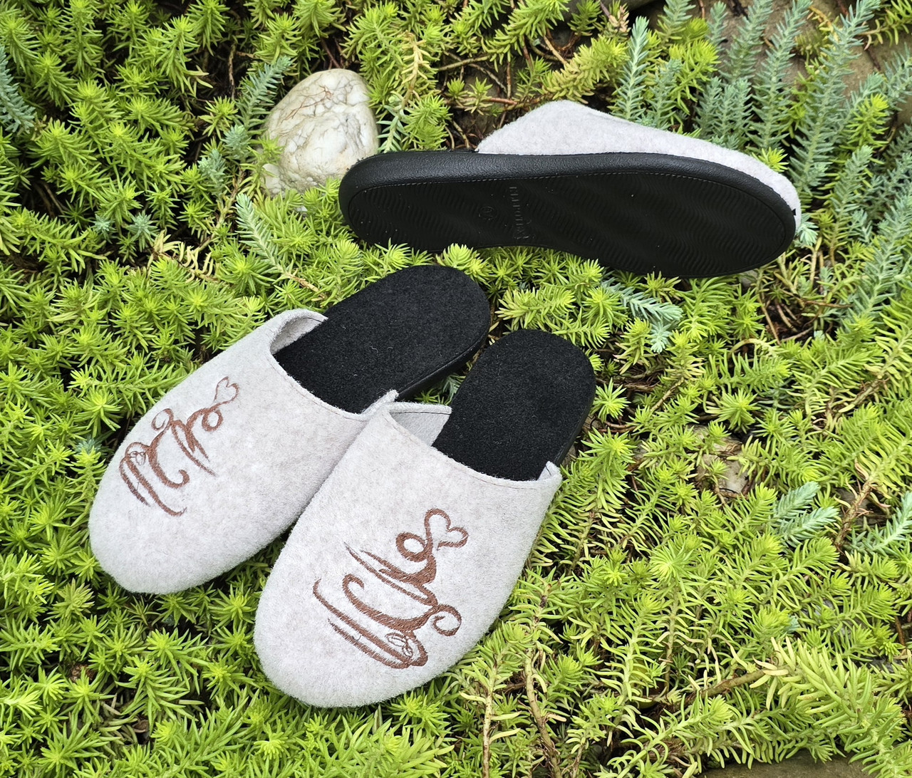 Жіночі тапочки на поліуретановій підошві