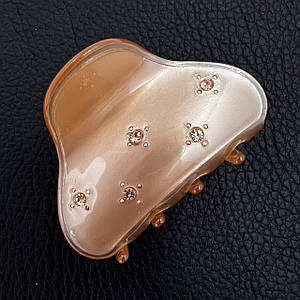 Краб для волосся міцний французький пластик карамельного кольору з бежевими камінцями довжина 3.5 см ширина 5 см