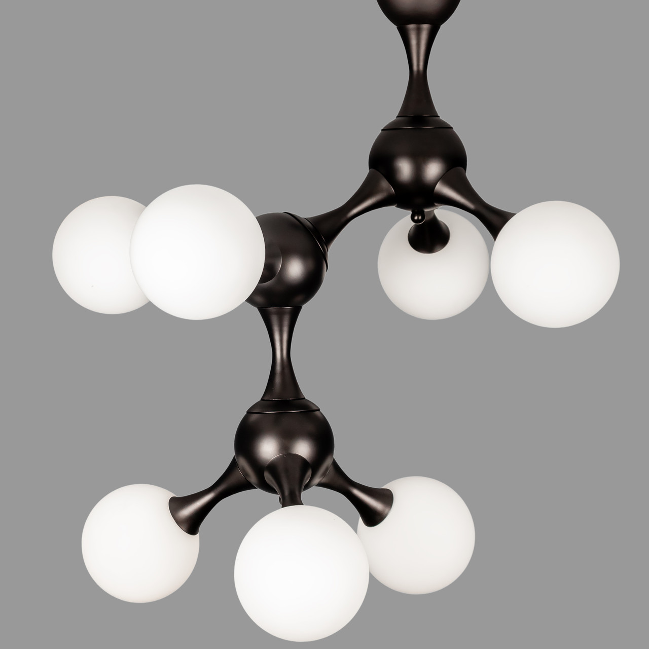 Люстра чорна "Молекула" на 7 ламп (52-9817-7 BK+WH)