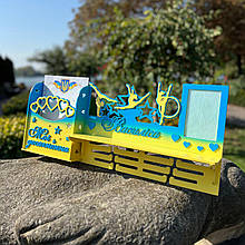 Медальниця на замовлення. Медальниця для гімнастки. Медальниця для гімнастики з поличкою для кубків. Холдер для гімнастки