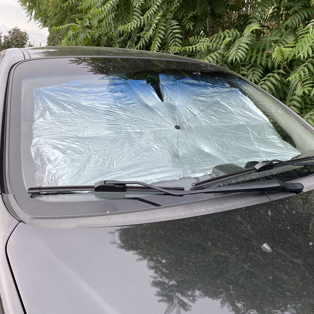 сонцезахисна парасолька-шторка для лобового скла