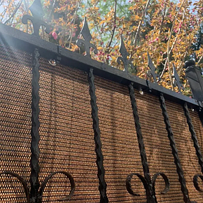 Затіняюча сітка на паркан