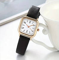 Красивий та елегантний жіночий годинник квадратної форм,  чорний
