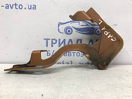 Петля капота ліва Chevrolet