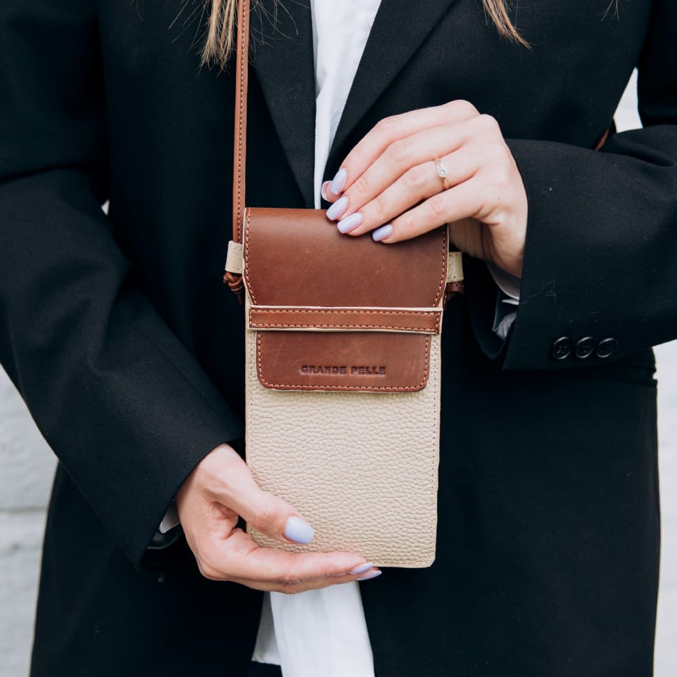 Мінісумка чохол для телефона, панч Grande Pelle 70374323 комбінована, фото 1