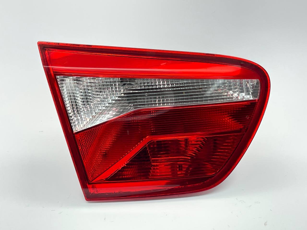 Ліхтар задній внутрішній лівий Seat Ibiza 6J універсал 6J8945107, фото 1