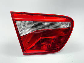 Ліхтар задній внутрішній лівий Seat Ibiza 6J універсал 6J8945107
