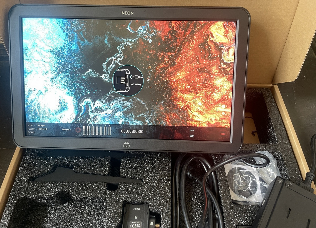 Відео монітор рекордер Atomos NEON 17" 4K HDR Monitor/Recorder ProRes SDI HDMI, фото 1