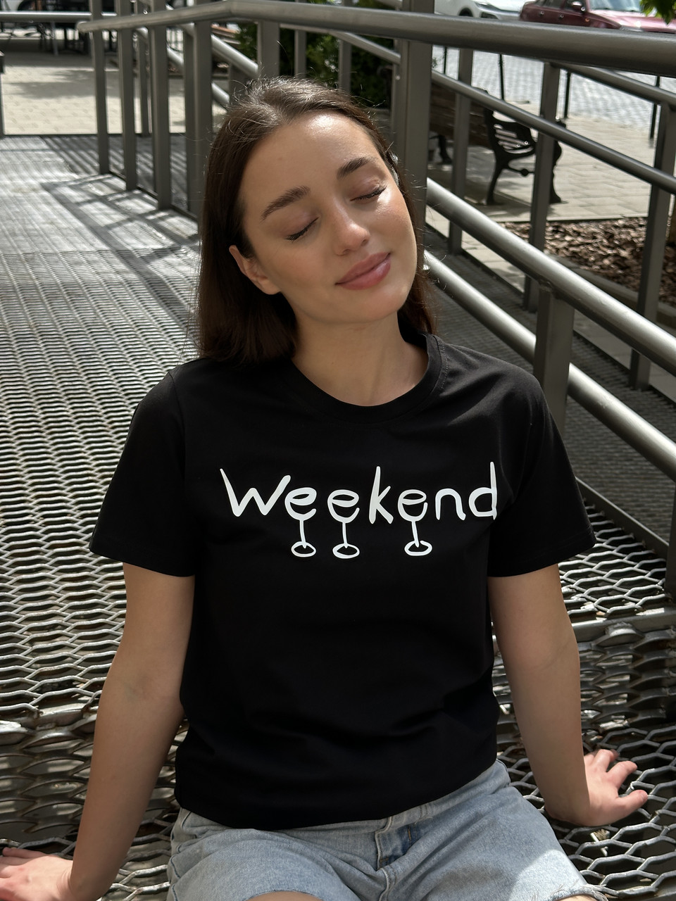Футболка з написом "Weekend", фото 1