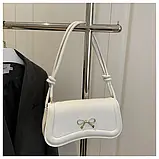 Сумка багет з бантиком прямокутна через плече з екошкіри, сумка-сідло в корейському стилі 24x5x11 см, біла, фото 3