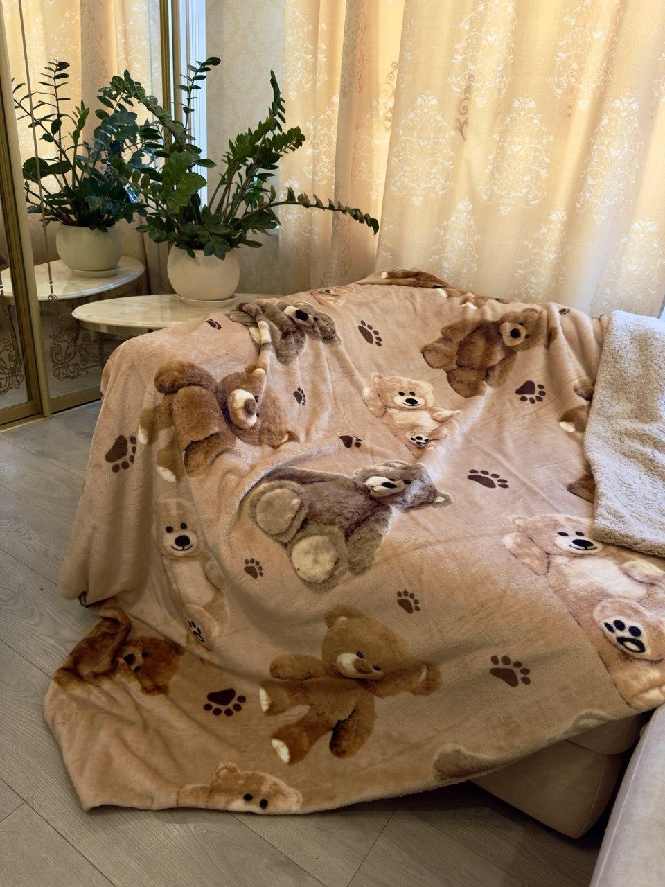 Теплий і пухнастий плед на овчині з ведмедиком 150*210см, фото 1