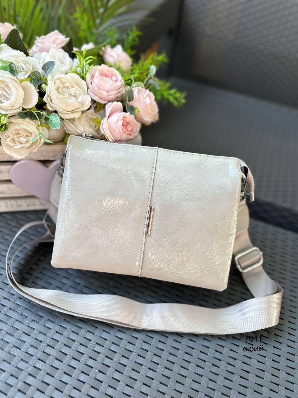 Стильна жіноча сумка з лакованої екршкіри, фото 1