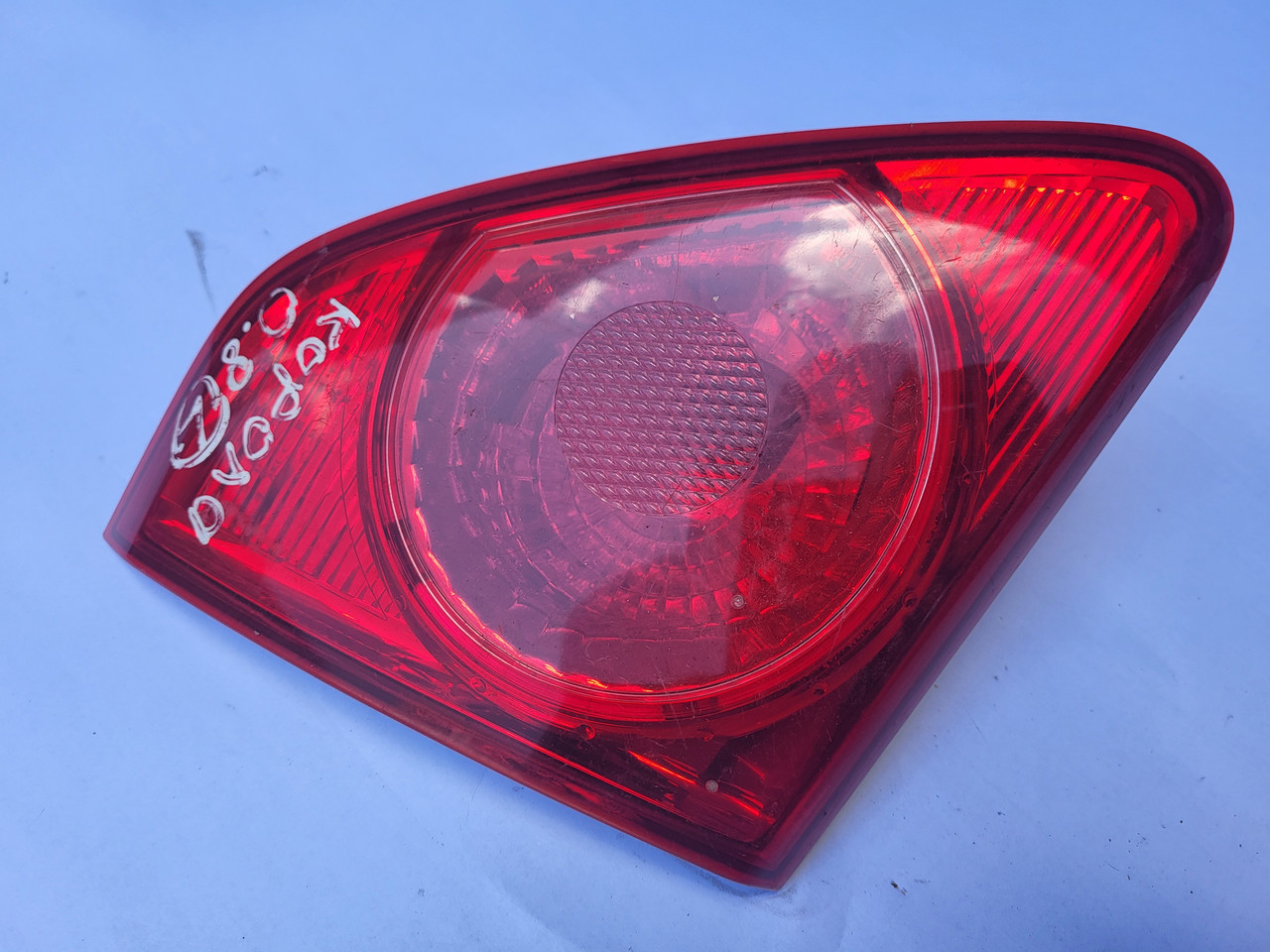 Ліхтар задній лівий внутрішній Toyota Corolla 150 2006-2009 8159112100, фото 1