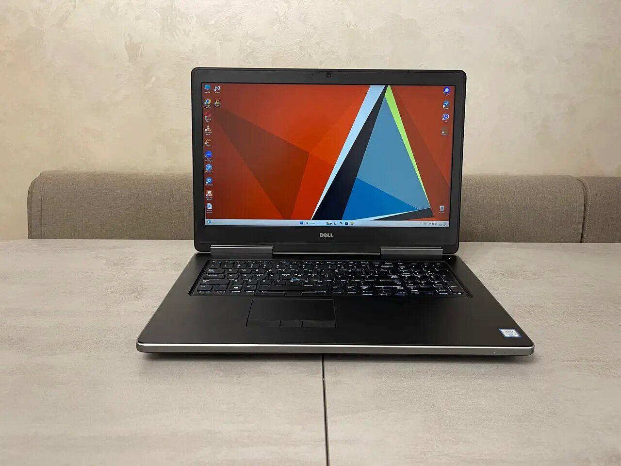 Б/в Ноутбук Dell Precision 7710 17.3" 1920x1080| i7-6820HQ| 16GB RAM| 512GB SSD+500GB HDD| Quadro M4000M 4GB