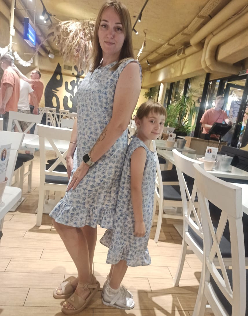 Комплект літніх сарафанів