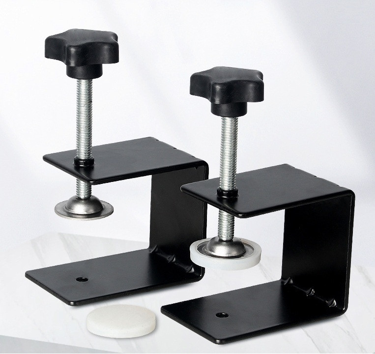 Універсальні меблеві затискачі для фасадів товщиною до 50 мм чорні. Комплект із 2 штук для захисту поверхні, фото 1