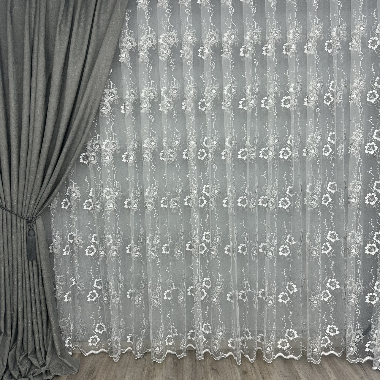 Фатиновий тюль з густою вишивкою №2345 серий на відріз