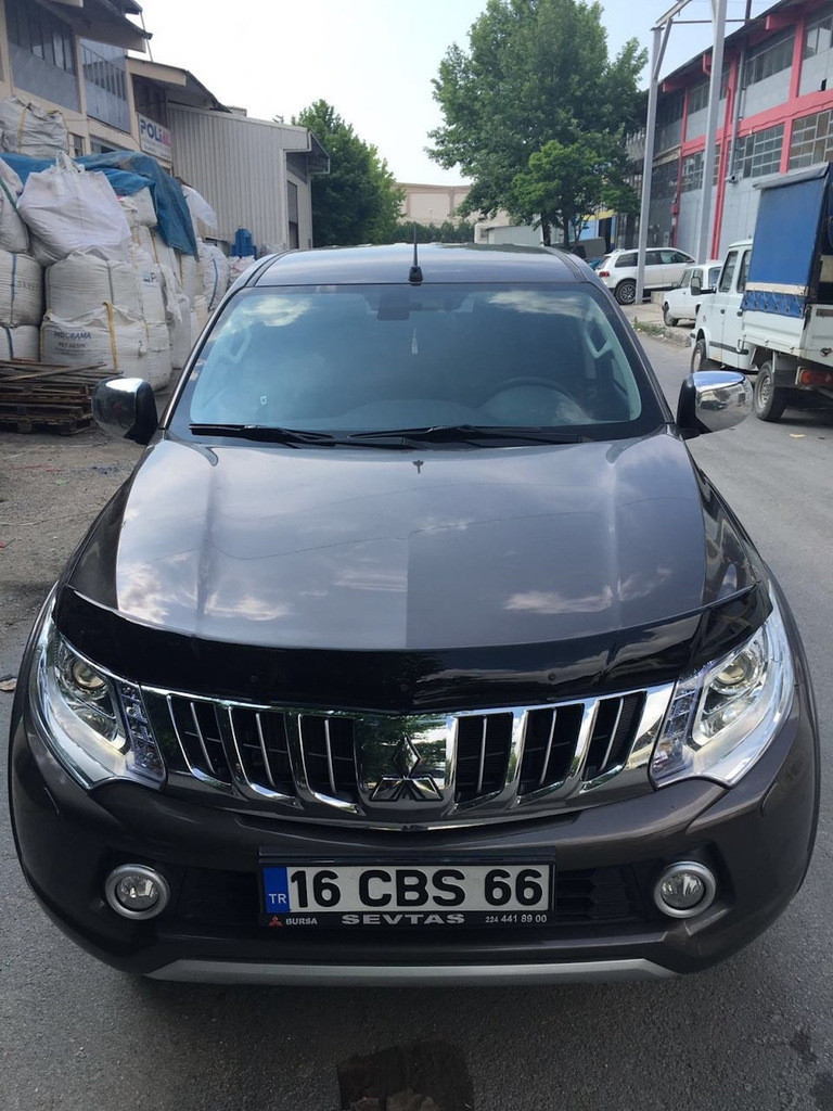 Дефлектор капоту Mitsubishi L200/Pajero Sport 2015- EuroCap 5642K025, фото 1