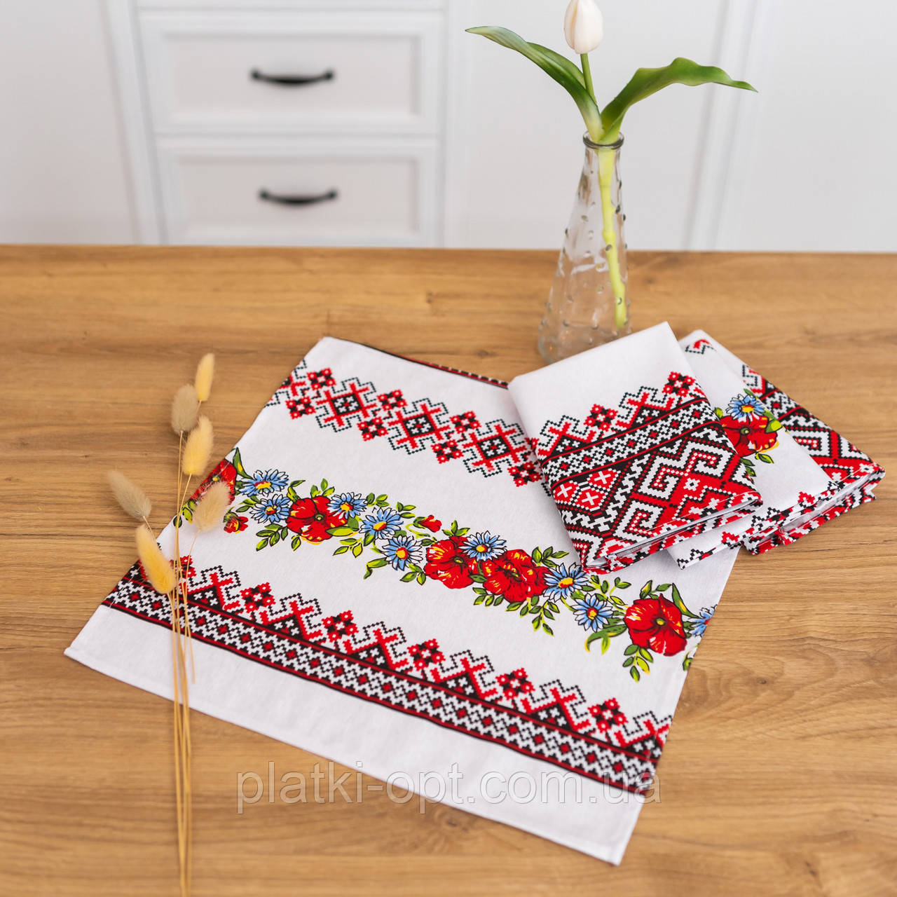 Серветки бавовняні "Буковина" (червона) 35х35 см (комплект 4 шт.)