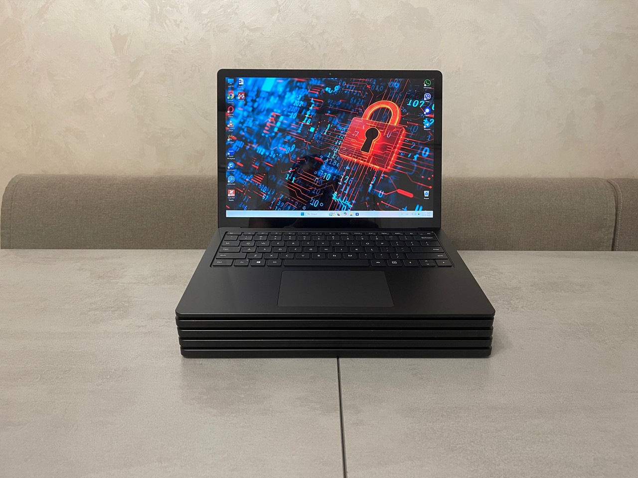 Ультрабук Microsoft Surface Laptop 4 1951, 13,5" 2K, i7-1185G7, 16GB, 256GB SSD, фото 1